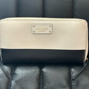 Kate Spade cream and black wallet.